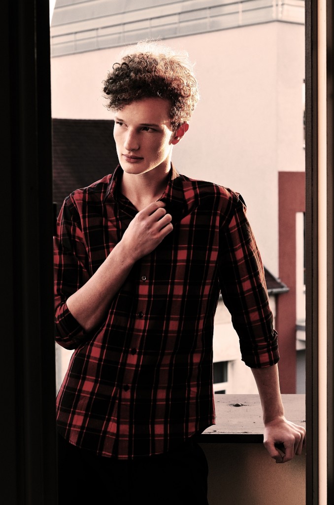 http://dailystyle.cz/wp-content/uploads/2013/11/24-678x1024.jpg